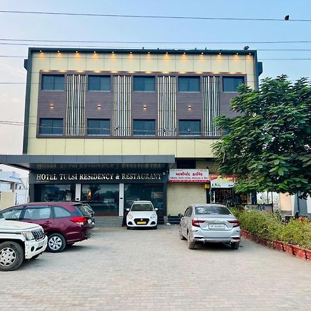 Hotel Tulsi Residency Будж Екстериор снимка