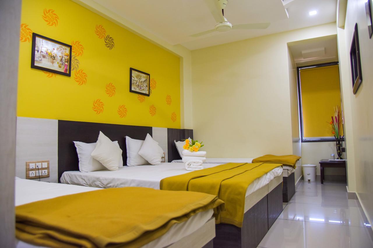 Hotel Tulsi Residency Будж Екстериор снимка