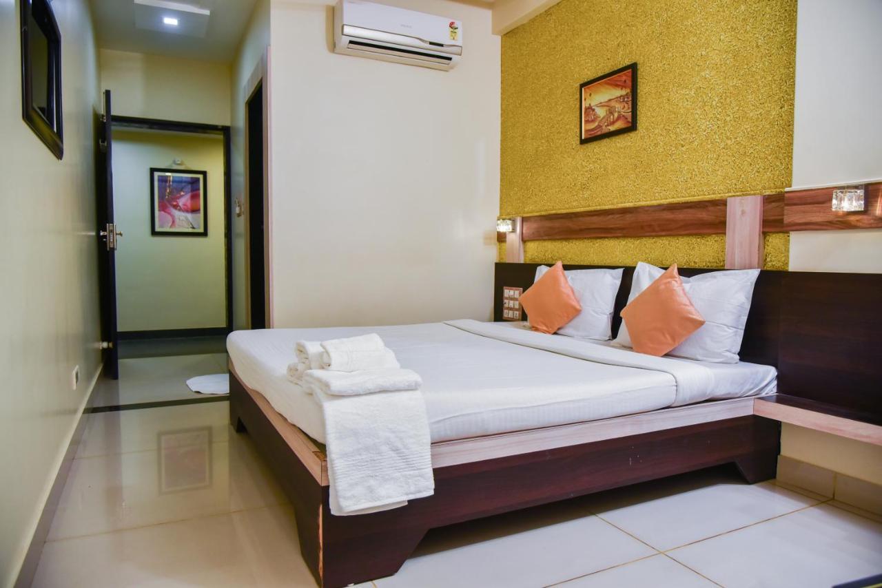 Hotel Tulsi Residency Будж Екстериор снимка