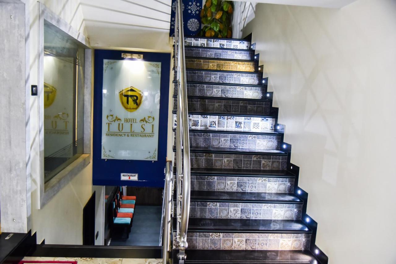 Hotel Tulsi Residency Будж Екстериор снимка